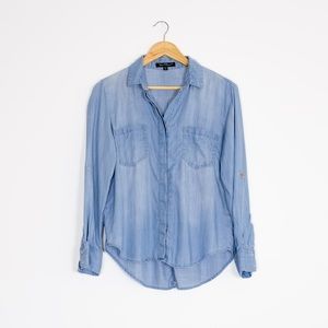 Small button down blouse with roll sleeves- blue